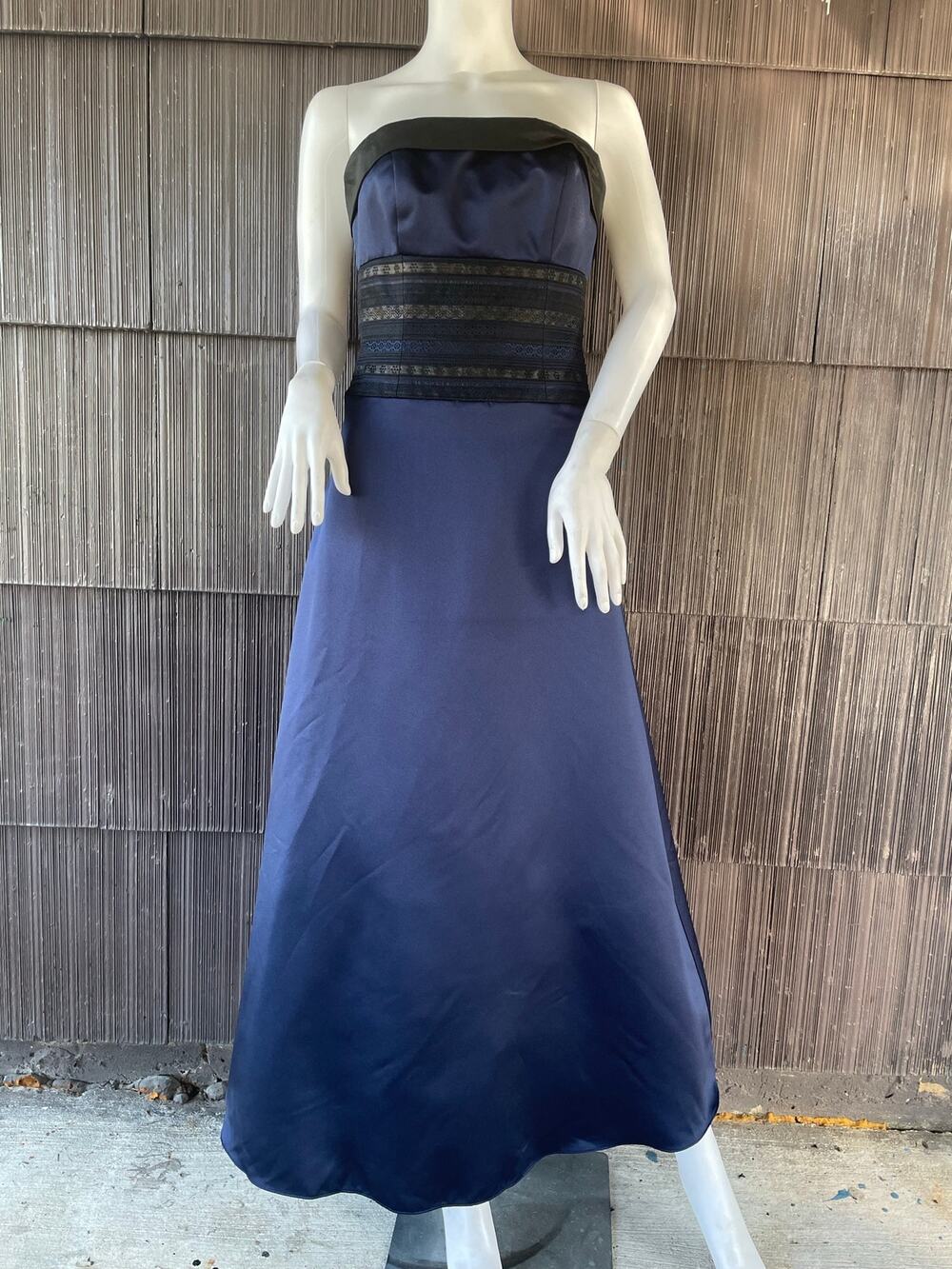 🔥David’s Bridal Strapless Y2K Empire Waist Maxi Gown Formal Prom Evening Vampy
